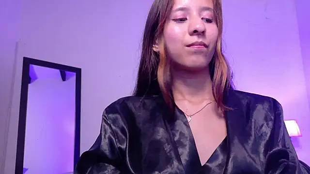 Skinny hottie18 online show from February 25, 2025, 4:53 pm