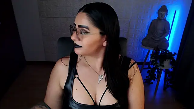 GODDESS EVANS online show from December 19, 2024, 4:02 am