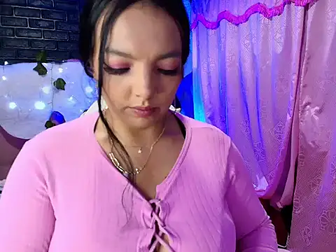 loren tits24 online show from December 6, 2024, 10:41 pm
