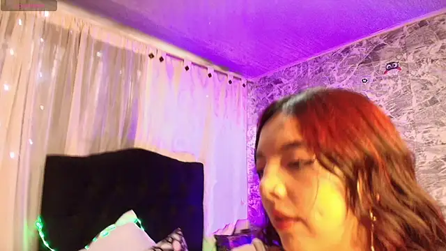 Snapshot of loren_tits24 chatting on February 25, 2026, 9:35 pm loren tits24 online show from February 25, 2026, 9:35 pm