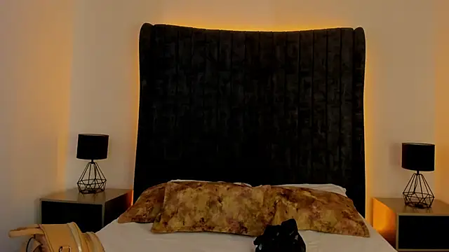 Snapshot of AnnyCherry_ chatting on September 29, 2025, 10:14 pm AnnyCherry online show from September 29, 2025, 10:14 pm