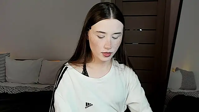 Stella Sunny online show from January 15, 2026, 6:00 pm