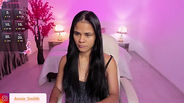 anniie smith online show from November 16, 2025, 11:27 am