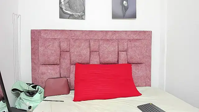 Snapshot of Ana_star_ chatting on January 20, 2025, 1:07 am Ana star online show from January 20, 2025, 1:07 am