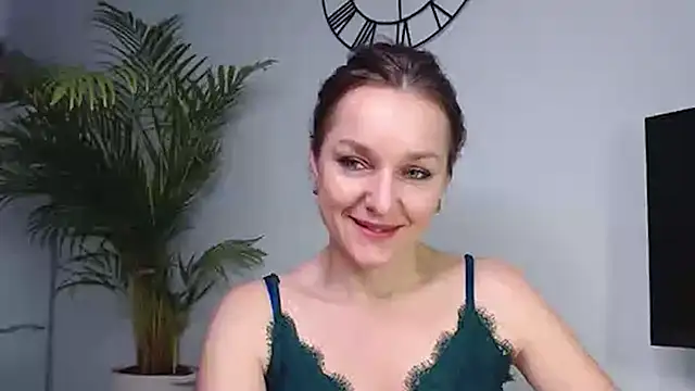 AliciaDesire online show from January 16, 2025, 8:00 am