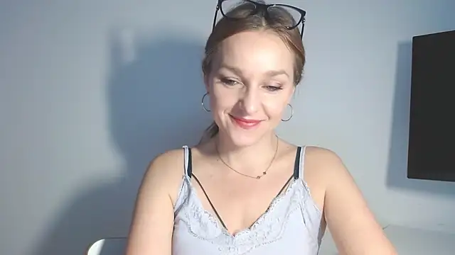 AliciaDesire online show from February 20, 2026, 6:48 am