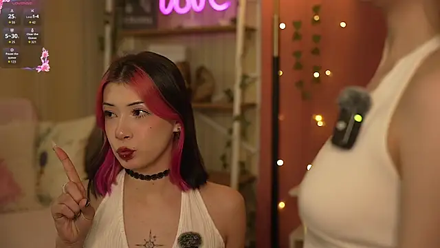 IsabellaTorrance online show from November 16, 2025, 4:40 am