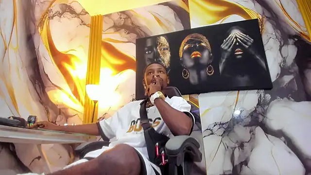 Snapshot of Thomas_shelbys chatting on October 2, 2025, 3:35 am Thomas shelbys online show from October 2, 2025, 3:35 am