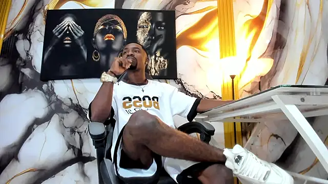 Snapshot of Thomas_shelbys chatting on November 15, 2025, 11:10 pm Thomas shelbys online show from November 15, 2025, 11:10 pm