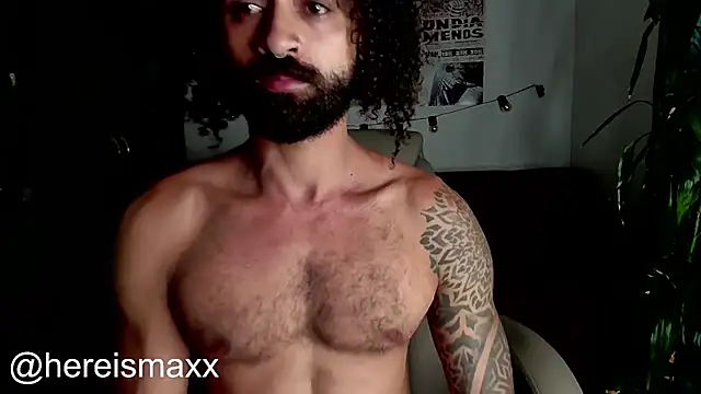 MaxG   online show from September 24, 2025, 12:03 am