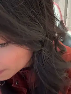 Adriennesexxx online show from December 15, 2025, 6:01 pm