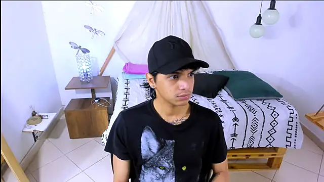 Snapshot of Brand_habes chatting on September 18, 2025, 8:11 pm Brand habes online show from September 18, 2025, 8:11 pm