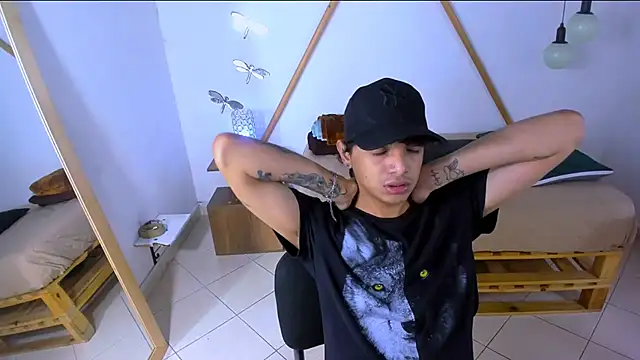 Snapshot of Brand_habes chatting on October 11, 2025, 9:57 pm Brand habes online show from October 11, 2025, 9:57 pm