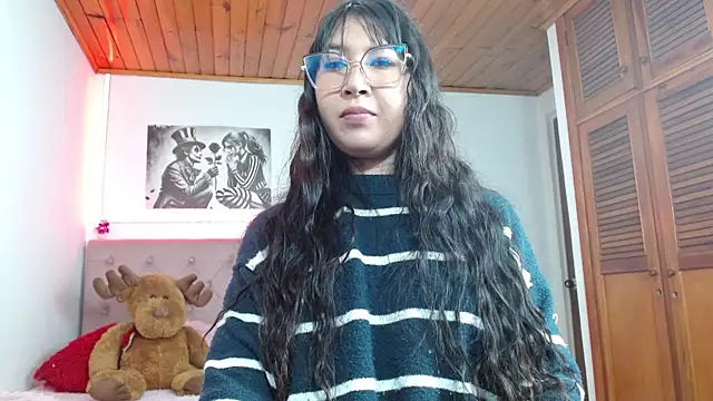 tifanny-squirt online show from November 5, 2025, 2:50 pm