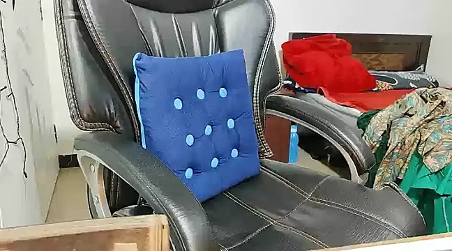 Snapshot of Anjali_cute-Pondati chatting on February 12, 2025, 8:16 am Anjali cute-Pondati online show from February 12, 2025, 8:16 am