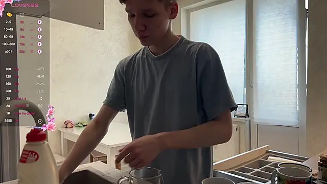 gay boyss online show from January 20, 2025, 9:03 am