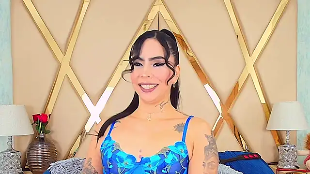 Snapshot of GiahDaniels chatting on February 21, 2025, 8:05 pm GiahDaniels online show from February 21, 2025, 8:05 pm