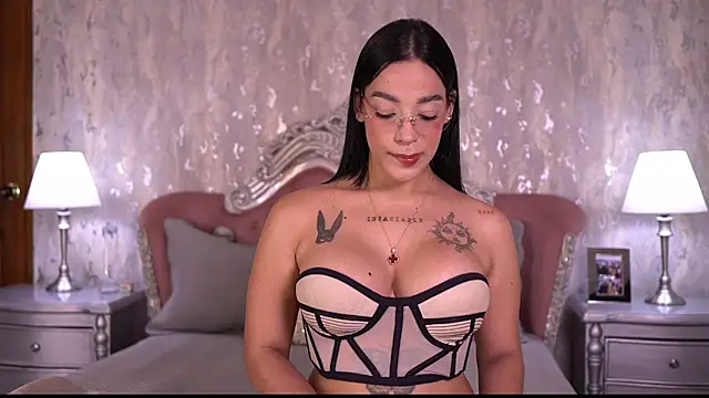 AngelineConnor online show from June 26, 2026, 10:14 pm