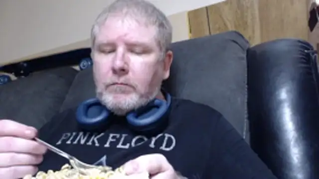 Snapshot of BrisonChase chatting on June 14, 2026, 2:52 pm BrisonChase online show from June 14, 2026, 2:52 pm