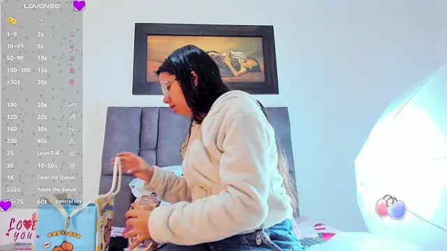 Vahiolet smith online show from March 24, 2026, 2:38 am