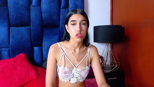 sofyqueen  online show from December 27, 2024, 1:07 pm