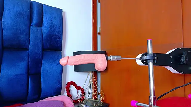 sofyqueen  online show from December 29, 2024, 4:51 pm