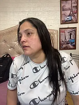 Snapshot of KataleyaStiward chatting on October 18, 2025, 3:02 pm KataleyaStiward online show from October 18, 2025, 3:02 pm