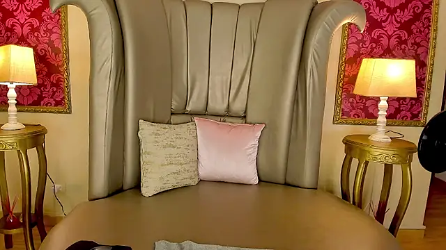 Colors-xx online show from September 19, 2025, 7:58 pm