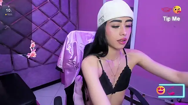 Snapshot of AnnySweett_ chatting on March 16, 2026, 5:06 pm AnnySweett online show from March 16, 2026, 5:06 pm