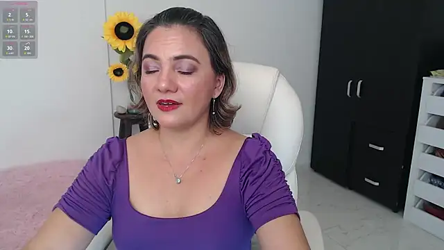 Snapshot of Ghada_milf chatting on December 18, 2024, 11:30 pm Ghada milf online show from December 18, 2024, 11:30 pm