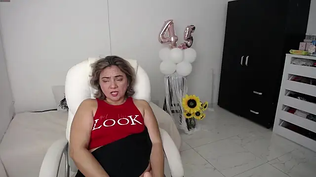 Snapshot of Ghada_milf chatting on February 1, 2025, 3:18 pm Ghada milf online show from February 1, 2025, 3:18 pm