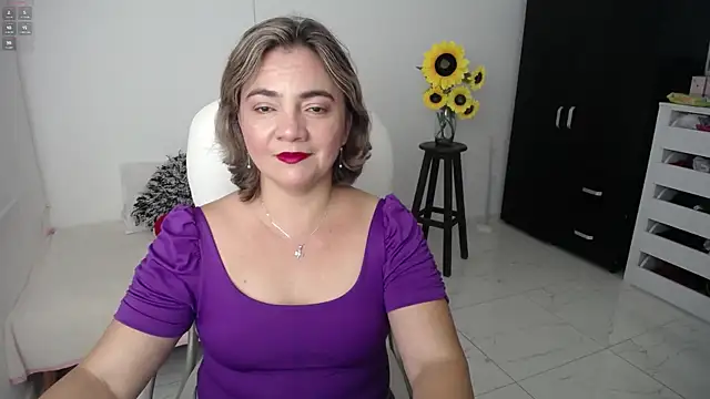 Snapshot of Ghada_milf chatting on February 4, 2025, 11:06 pm Ghada milf online show from February 4, 2025, 11:06 pm