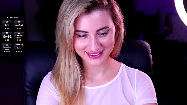 Naughty-Kitty1 online show from November 6, 2025, 10:43 pm