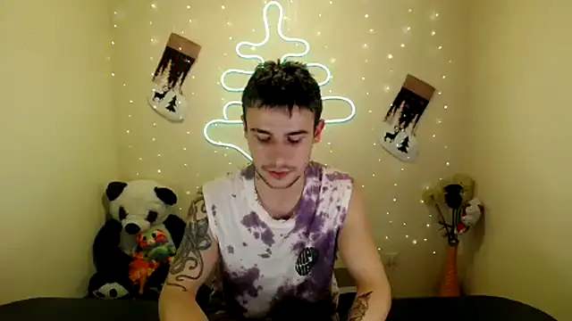 Snapshot of Mike_severi2 chatting on December 12, 2024, 4:21 pm Mike severi2 online show from December 12, 2024, 4:21 pm