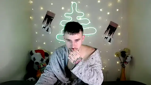 Snapshot of Mike_severi2 chatting on December 18, 2024, 5:59 am Mike severi2 online show from December 18, 2024, 5:59 am