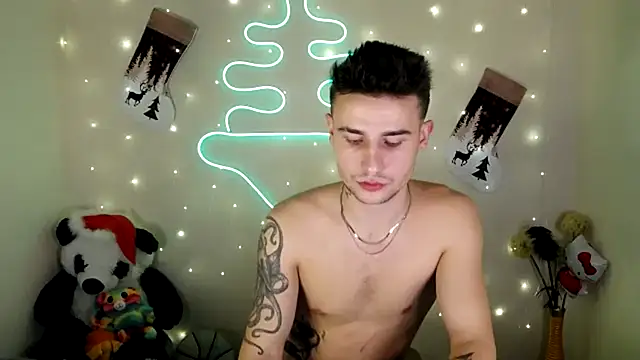 Snapshot of Mike_severi2 chatting on December 25, 2024, 1:19 pm Mike severi2 online show from December 25, 2024, 1:19 pm