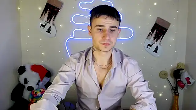 Snapshot of Mike_severi2 chatting on January 3, 2025, 11:57 am Mike severi2 online show from January 3, 2025, 11:57 am