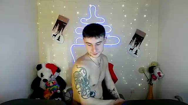 Snapshot of Mike_severi2 chatting on January 5, 2025, 6:56 am Mike severi2 online show from January 5, 2025, 6:56 am