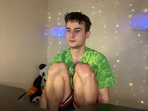 Snapshot of Mike_severi2 chatting on February 1, 2025, 12:05 pm Mike severi2 online show from February 1, 2025, 12:05 pm