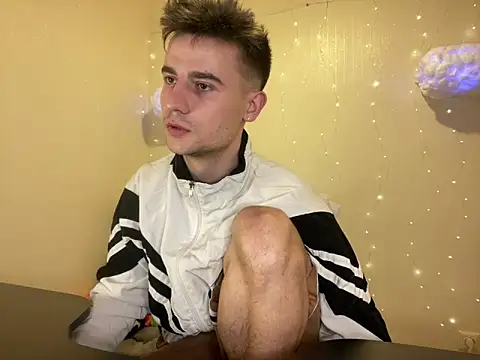 Snapshot of Mike_severi2 chatting on February 3, 2025, 3:17 pm Mike severi2 online show from February 3, 2025, 3:17 pm