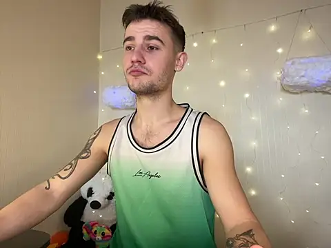 Snapshot of Mike_severi2 chatting on February 7, 2025, 5:52 am Mike severi2 online show from February 7, 2025, 5:52 am