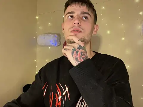 Snapshot of Mike_severi2 chatting on February 18, 2025, 1:22 pm Mike severi2 online show from February 18, 2025, 1:22 pm