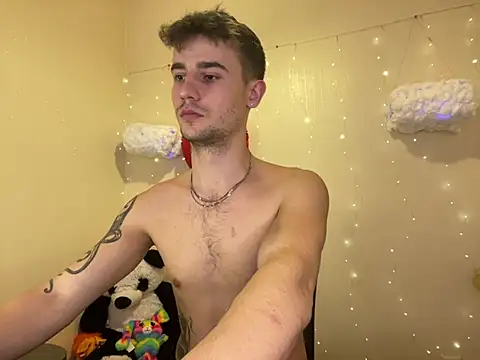 Snapshot of Mike_severi2 chatting on February 19, 2025, 9:17 am Mike severi2 online show from February 19, 2025, 9:17 am