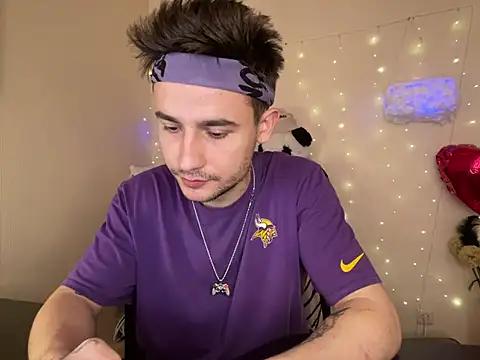 Snapshot of Mike_severi2 chatting on February 23, 2025, 9:11 am Mike severi2 online show from February 23, 2025, 9:11 am