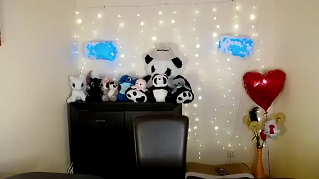 Snapshot of Mike_severi2 chatting on February 23, 2025, 12:16 pm Mike severi2 online show from February 23, 2025, 12:16 pm