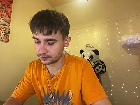 Snapshot of Mike_severi2 chatting on February 24, 2025, 8:17 am Mike severi2 online show from February 24, 2025, 8:17 am