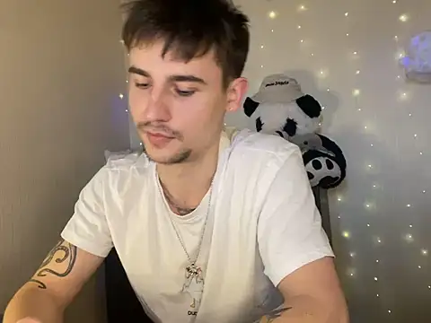 Snapshot of Mike_severi2 chatting on February 26, 2025, 1:19 pm Mike severi2 online show from February 26, 2025, 1:19 pm