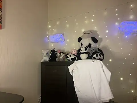 Snapshot of Mike_severi2 chatting on February 27, 2025, 4:21 pm Mike severi2 online show from February 27, 2025, 4:21 pm