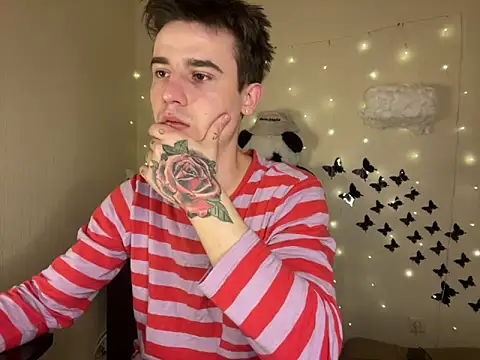 Snapshot of Mike_severi2 chatting on March 19, 2025, 9:49 am Mike severi2 online show from March 19, 2025, 9:49 am