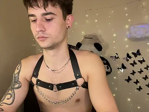 Snapshot of Mike_severi2 chatting on March 20, 2025, 8:31 am Mike severi2 online show from March 20, 2025, 8:31 am